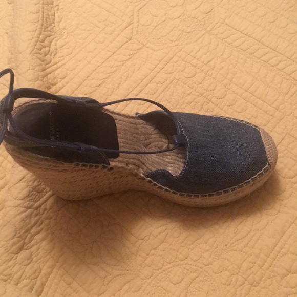 Ladies wedges - Picture 2 of 2